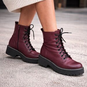 Time And Tru Burgundy Vegan Leather Combat Boots Platform Lug Sole – Size 10
